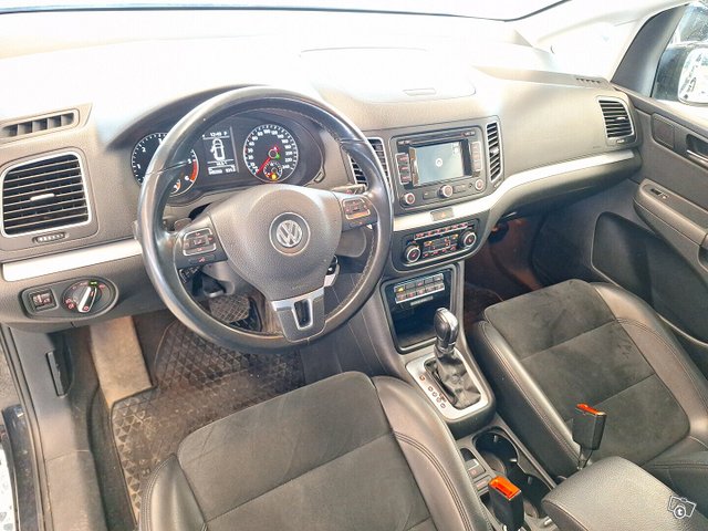 Volkswagen Sharan 11
