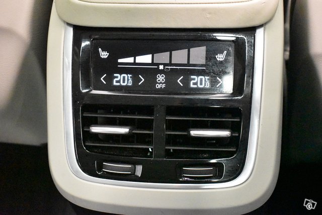 Volvo XC90 14