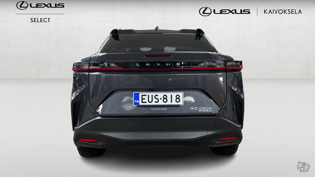 Lexus RZ 4