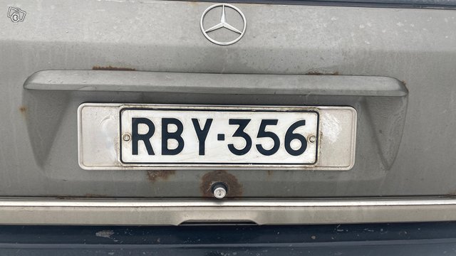 Mercedes-Benz E-sarja 6