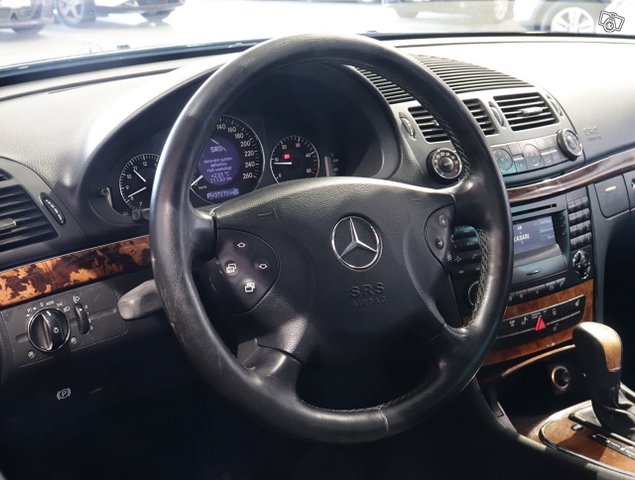 Mercedes-Benz E 9