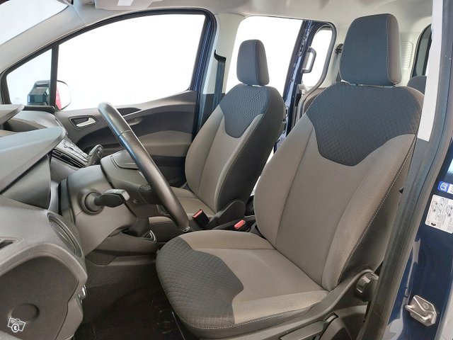 Ford Tourneo Courier 9