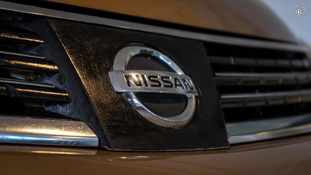 Nissan Tiida 9