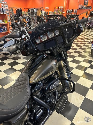 Harley-Davidson FLHXS 114 -19 H.28500 7