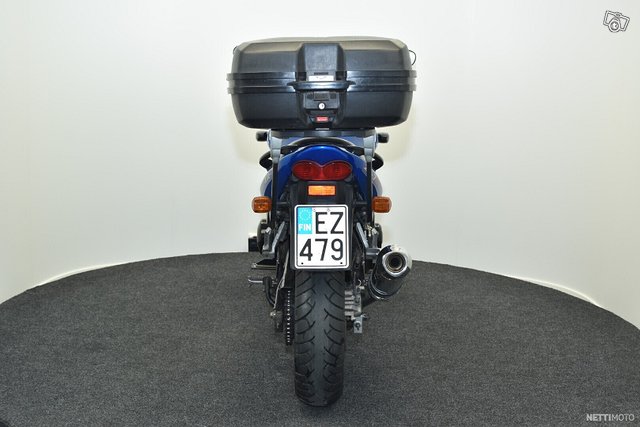 Kawasaki ZR-7S 7