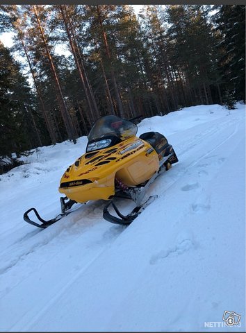 Ski-doo mxz 600 6
