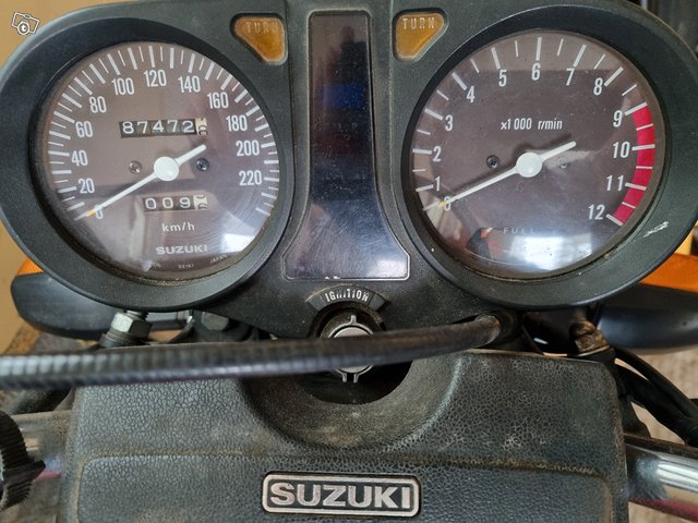 Suzuki GS850 museorek. 6