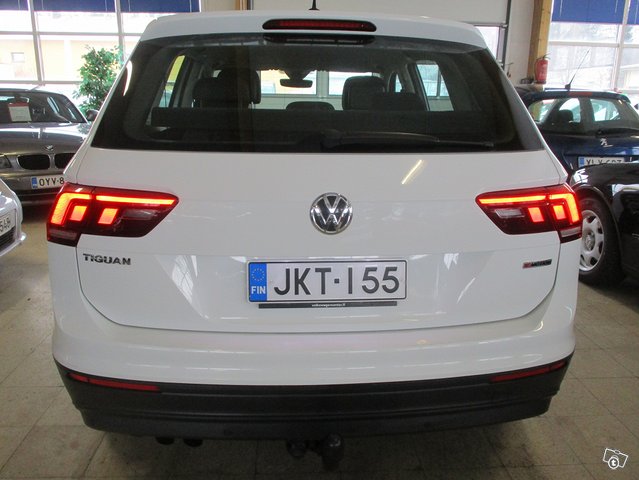 Volkswagen Tiguan 6