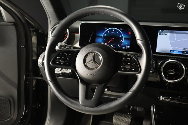 Mercedes-Benz A 6