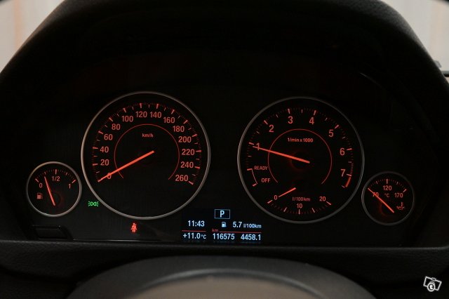 BMW 320 18