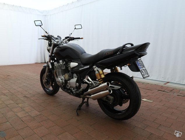 Yamaha XJR 4