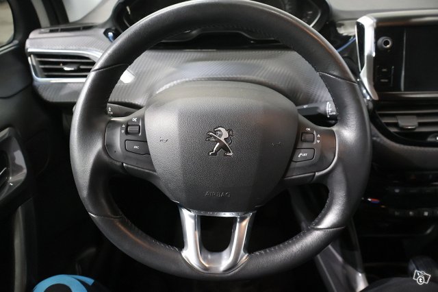 Peugeot 2008 10