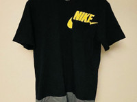 Miesten musta Nike T-paita