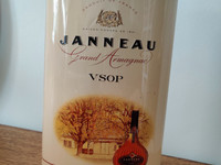 Vintage metallinen purkki Janneau Grand Armagnac