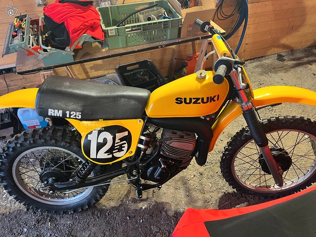 Suzuki RM 125 6