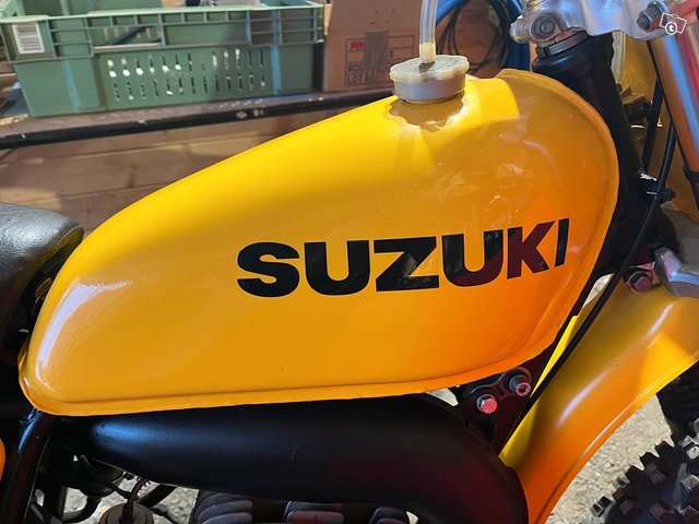 Suzuki RM 125 7