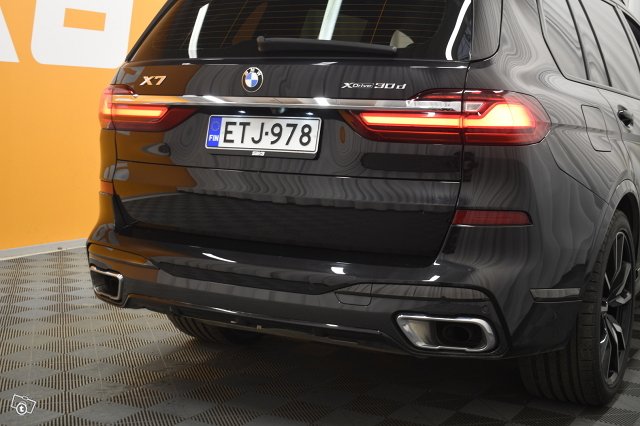 BMW X7 7