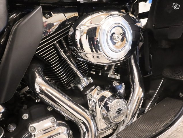 Harley-Davidson Electra Glide 8