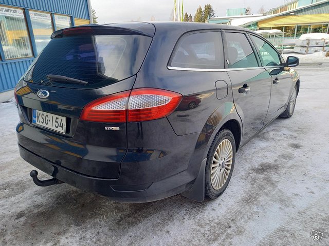 Ford Mondeo 8