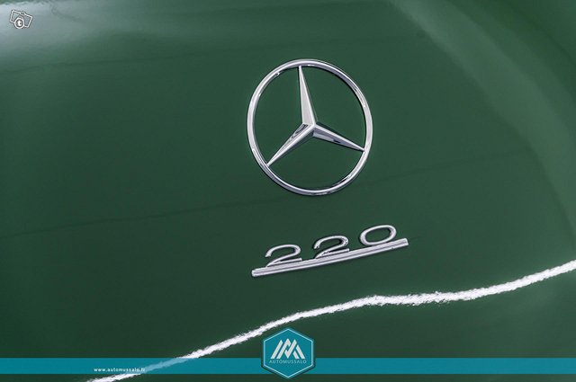 Mercedes-Benz 220 14