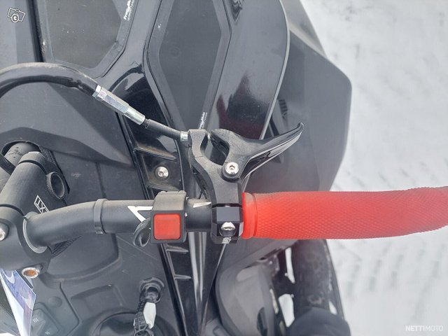 Ski-Doo Summit 10