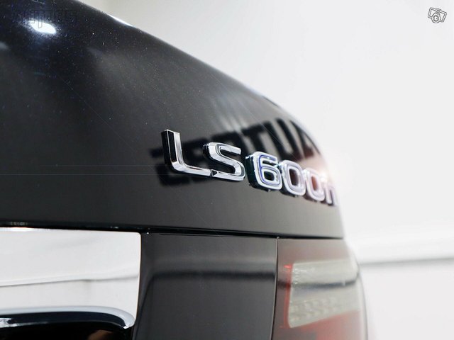 Lexus LS 21