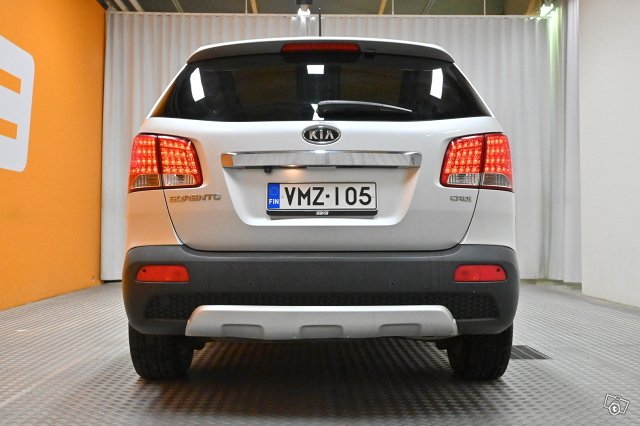 Kia SORENTO 4