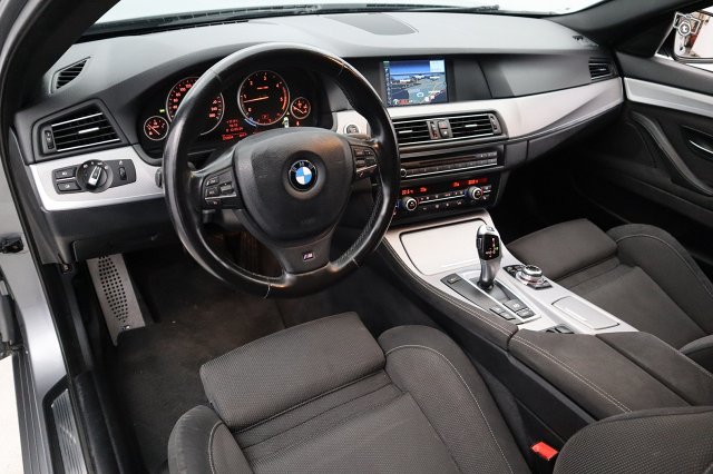 BMW 530 9