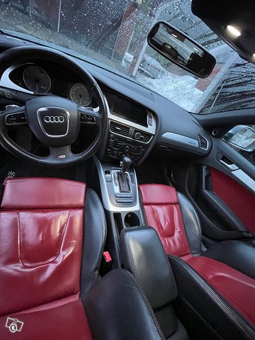 Audi S4 8