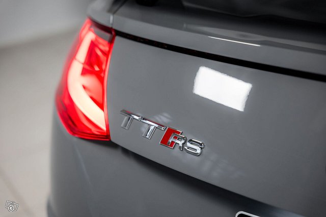 Audi TT RS 8