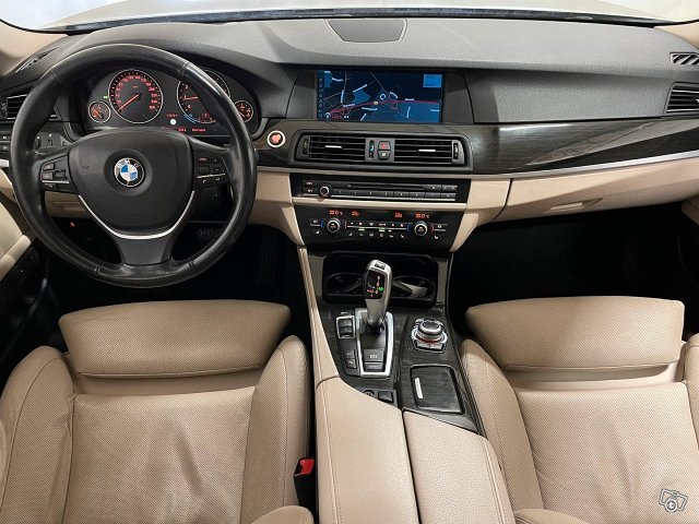 BMW 528 13