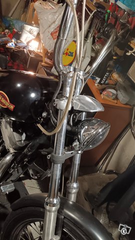 Harley Davidson 883 hugger 4