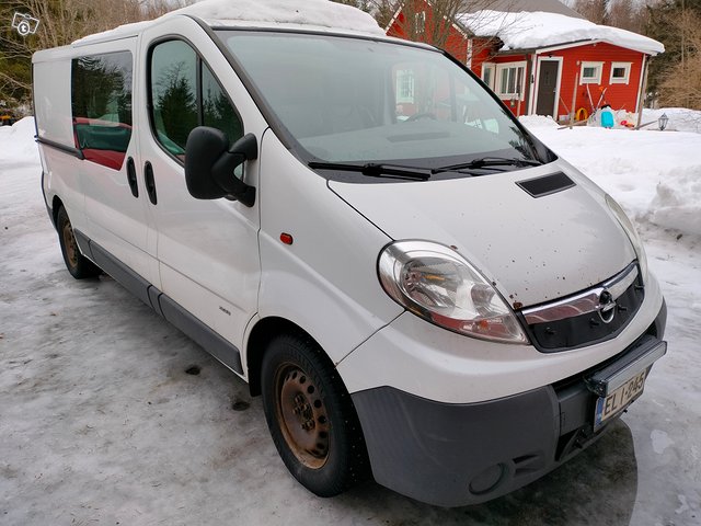 Opel Vivaro 2