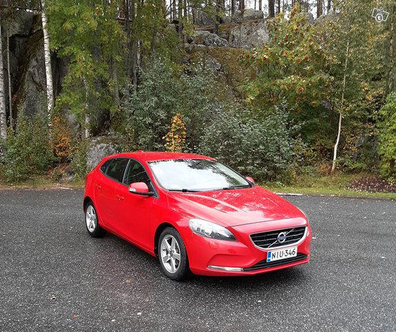 Volvo V40 1