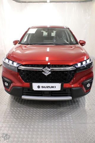 Suzuki S-cross 13