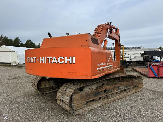 Fiat-Hitachi FH 220 LC 12