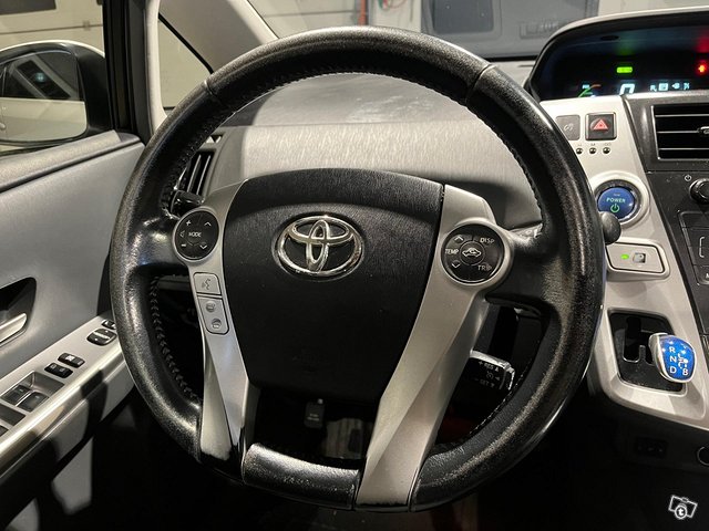 Toyota Prius+ 4
