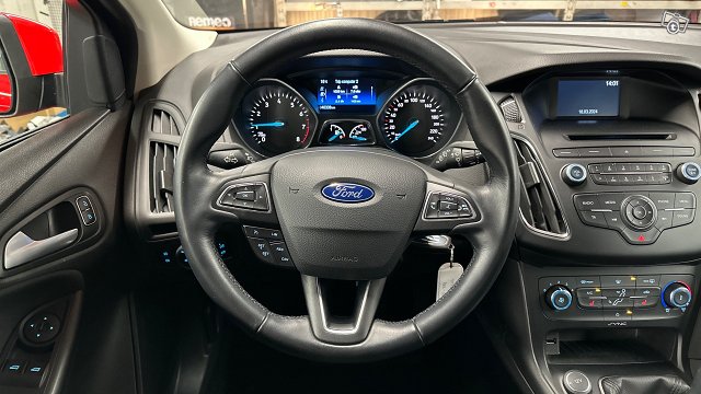 Ford Focus 11