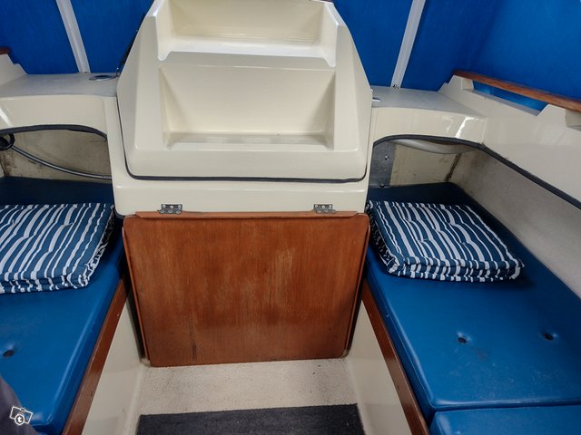 FinnFamily 550 Cabin 7