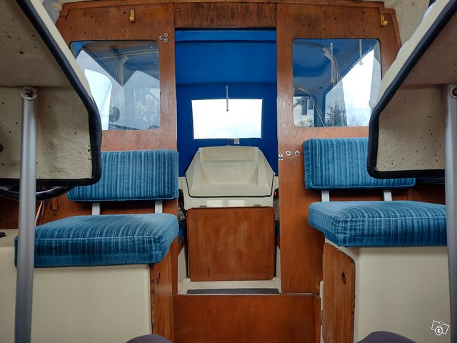 FinnFamily 550 Cabin 8