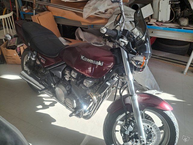 Kawasaki zephyr 550 2