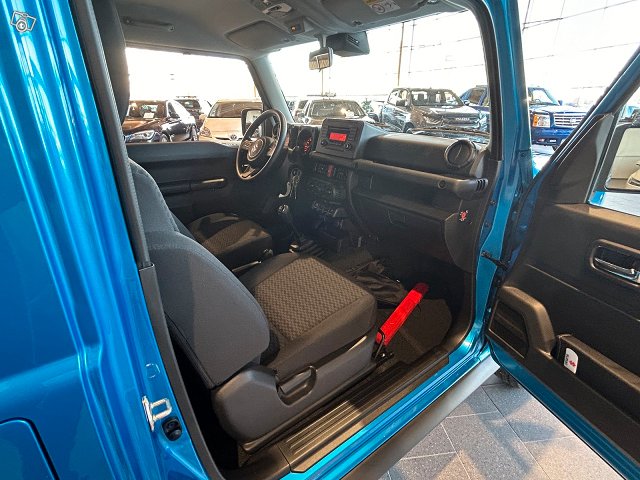 Suzuki Jimny 6