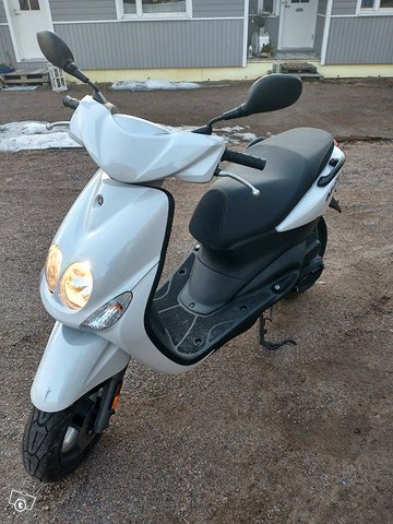 Yamaha Neos skootteri 1