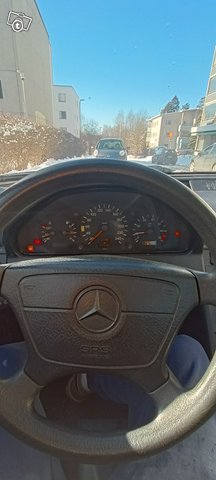 Mercedes-Benz C 180 5