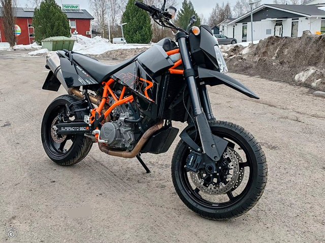 Hieno KTM 950 R 1