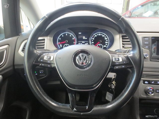 Volkswagen Golf Sportsvan 6