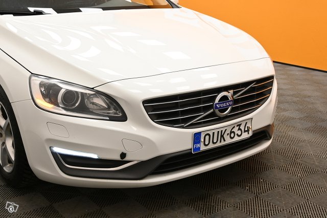 Volvo S60 8