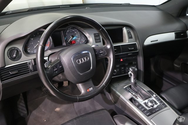 Audi S6 9
