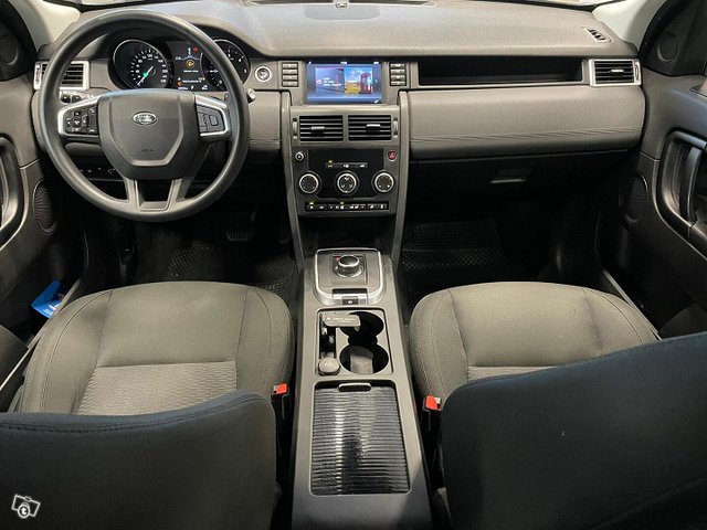 Land Rover Discovery Sport 13