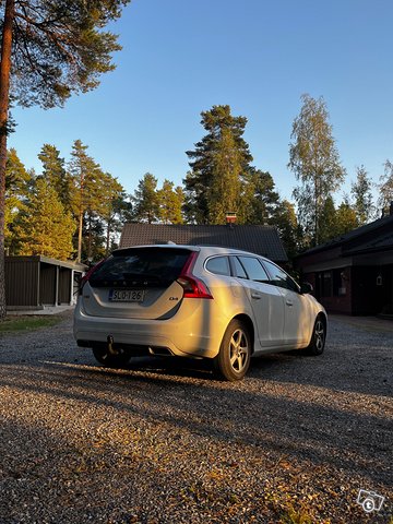 Volvo V60 2